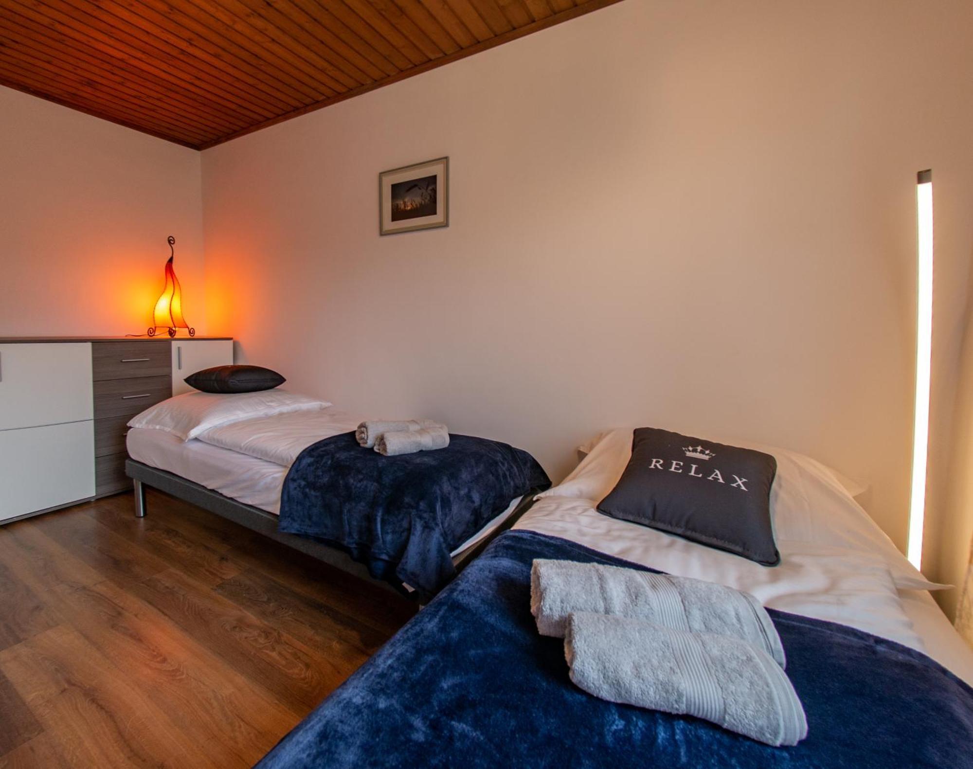 Erzhaus Apartments Eisenerz Chambre photo